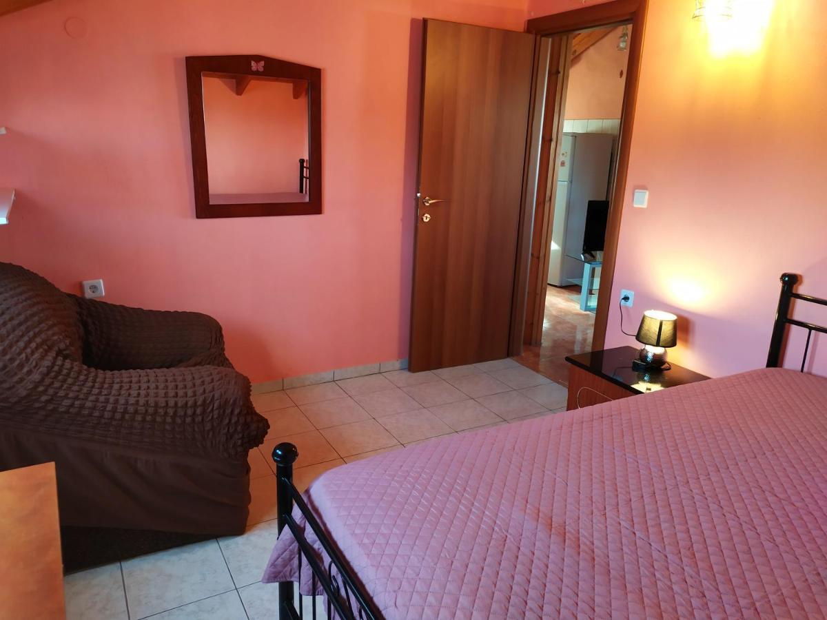 Noufara Apartments Néa Meságkala Værelse billede